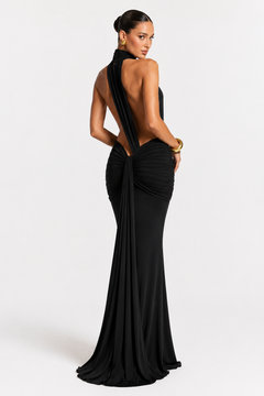 Vestido largo negro de espalda descubierta